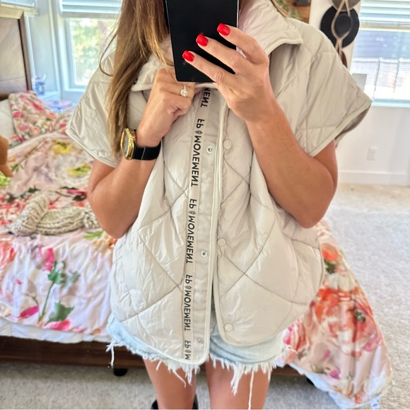 CHILL OUT PACKABLE PUFFER PONCHO SCARF BY FREE PEOPLE - Picture 4 of 8